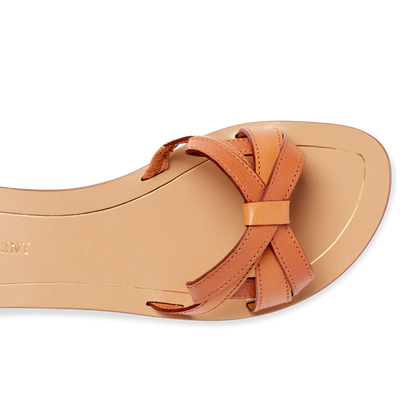 Mirjana in Camel Vachetta