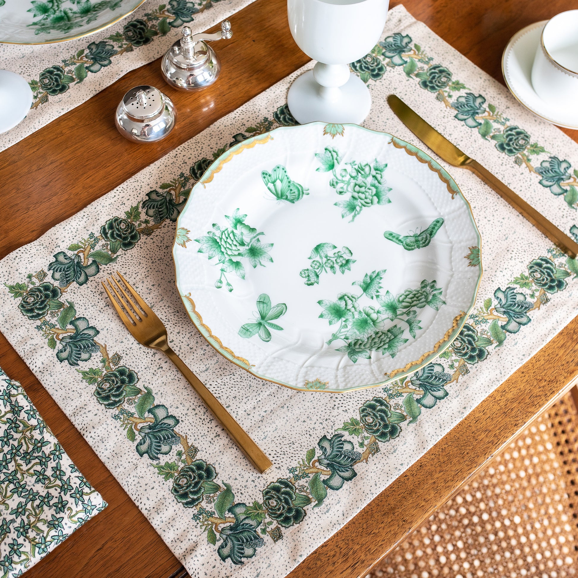 4-Piece Rectangular Placemat Set in Jardin Green Floral Cotton